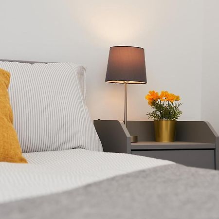 High Spec 2 Bed Apartment W/Parking Available London Eksteriør billede