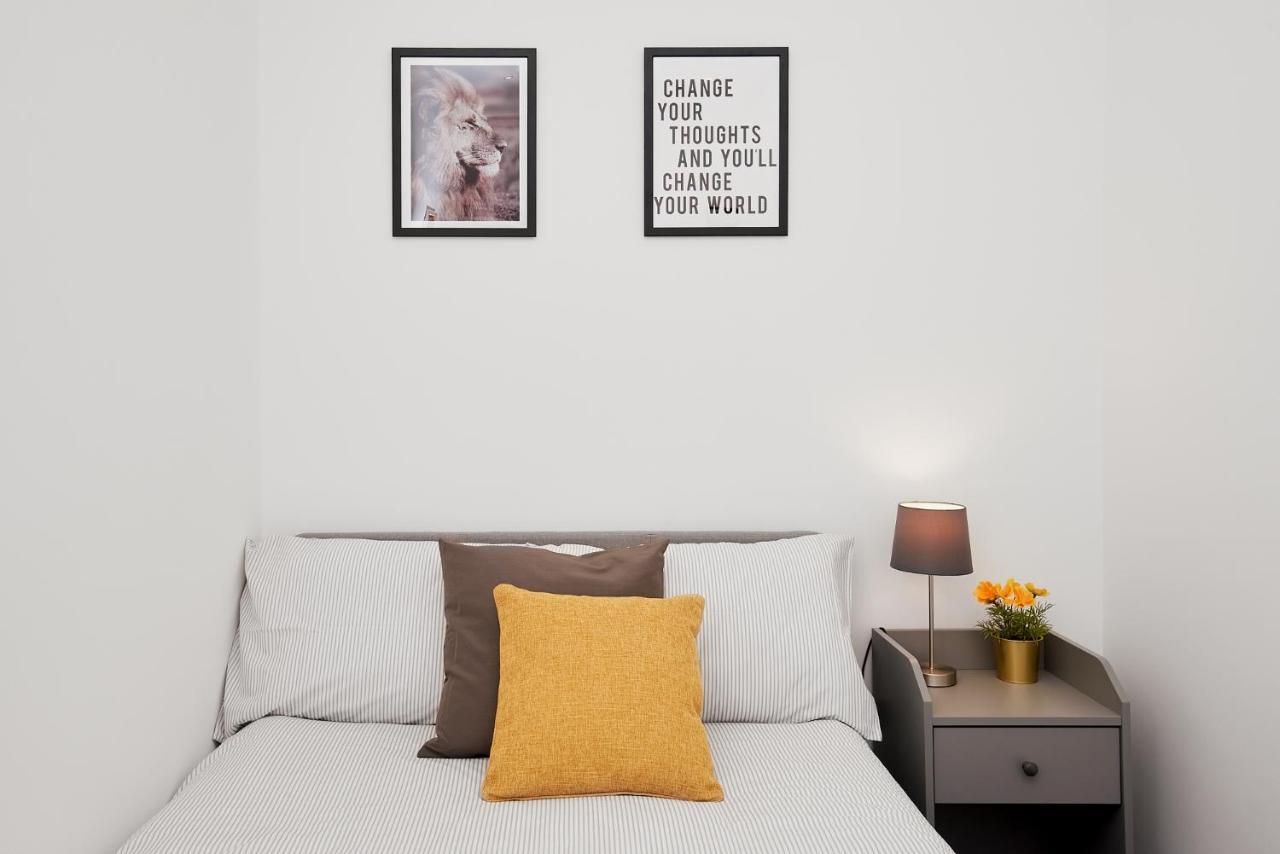 High Spec 2 Bed Apartment W/Parking Available London Eksteriør billede
