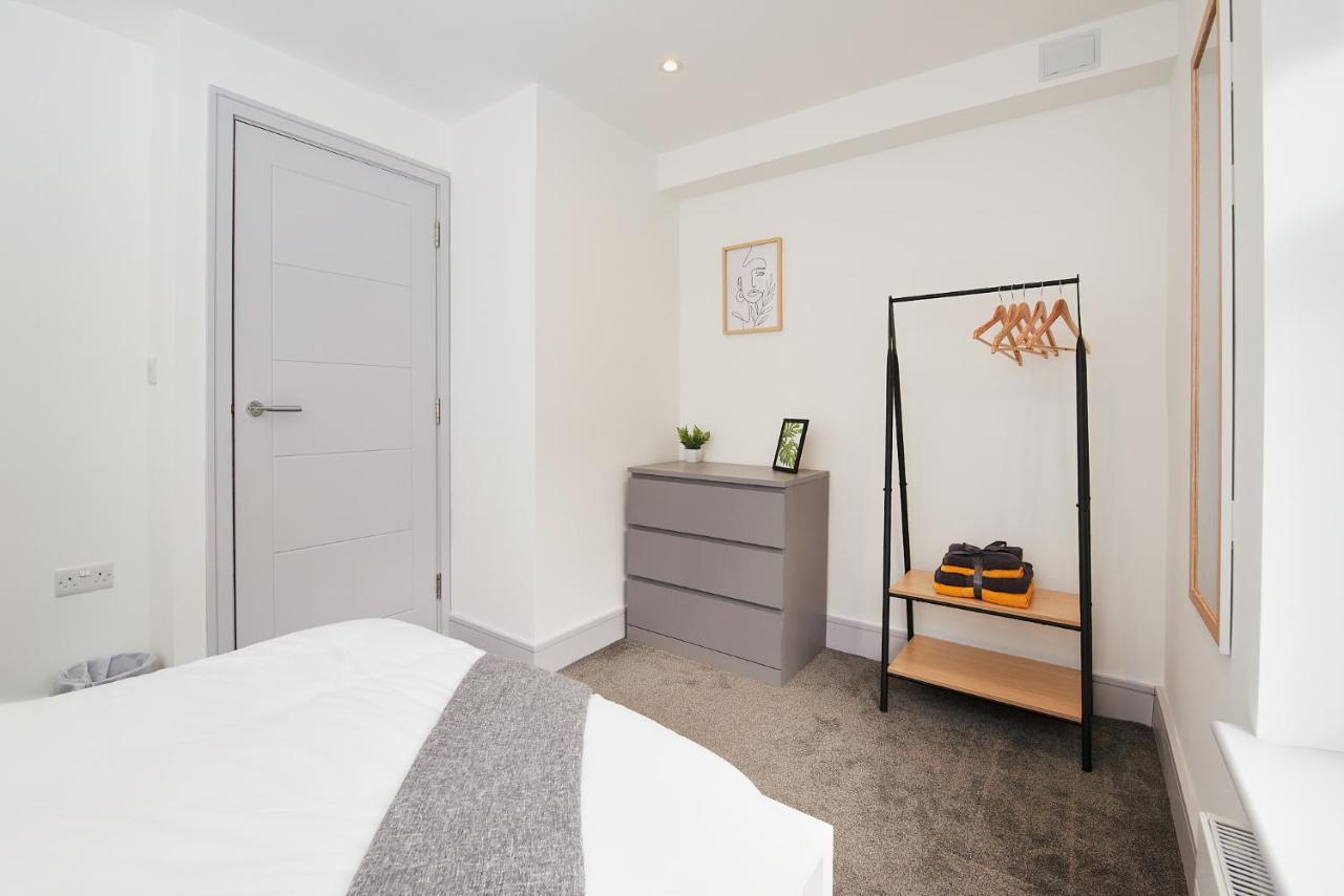 High Spec 2 Bed Apartment W/Parking Available London Eksteriør billede