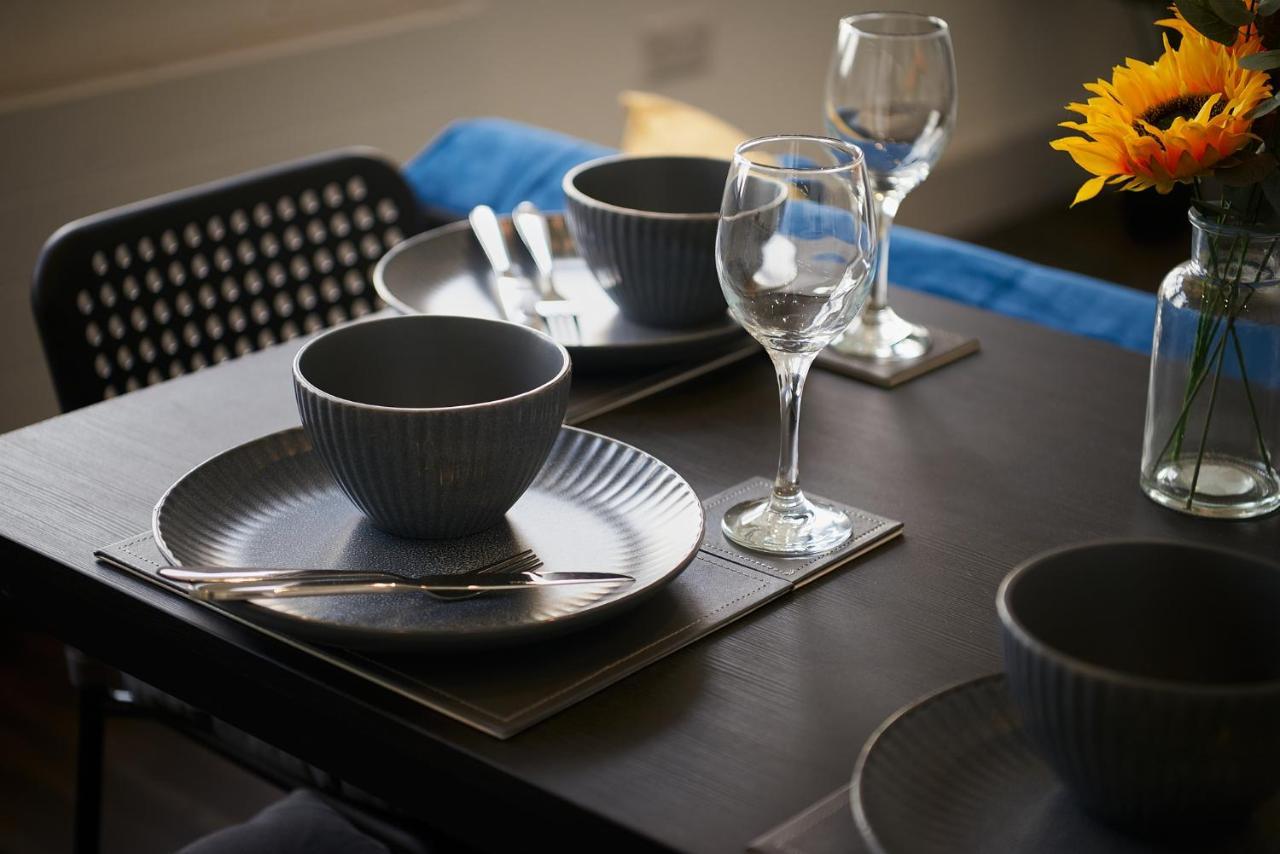 High Spec 2 Bed Apartment W/Parking Available London Eksteriør billede